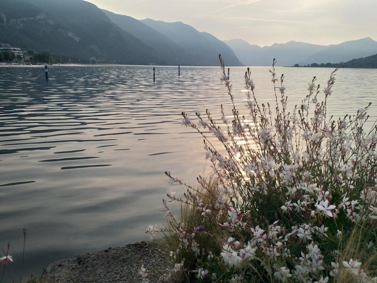 Lake View Terrace Paratico Extérieur photo
