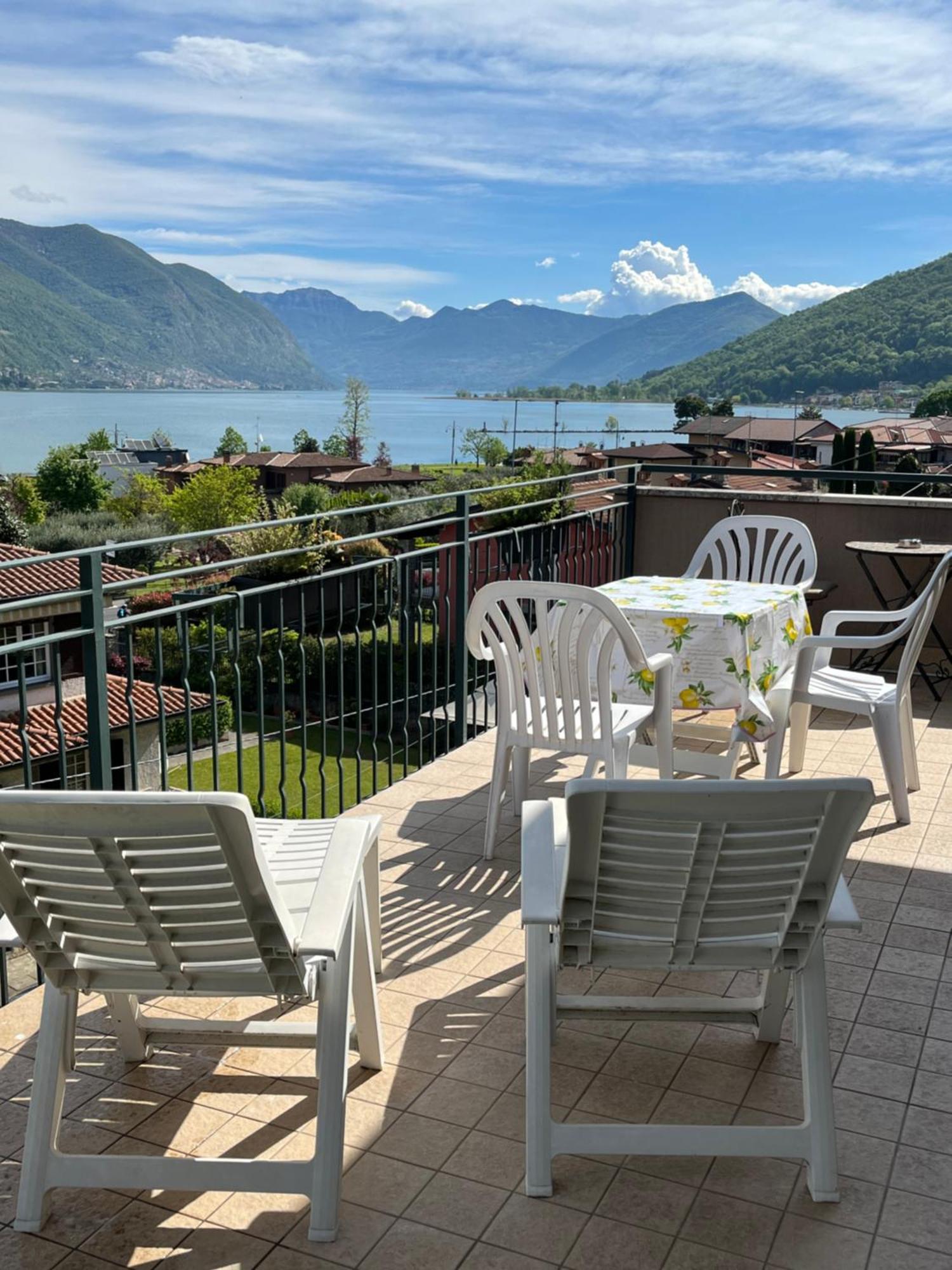 Lake View Terrace Paratico Extérieur photo